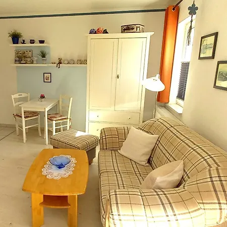 Apartment 5 Im Eg Haus Stranddistel, Wunderschones Fur 2 Personen In *